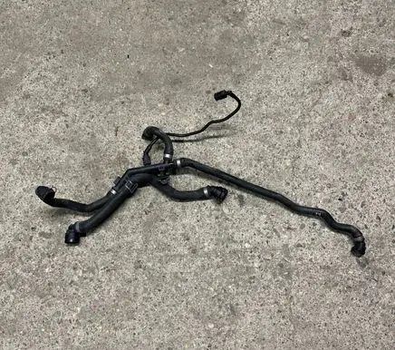 BMW 5 F10 F11 Engine coolant pipe/hose 7592649 7582895