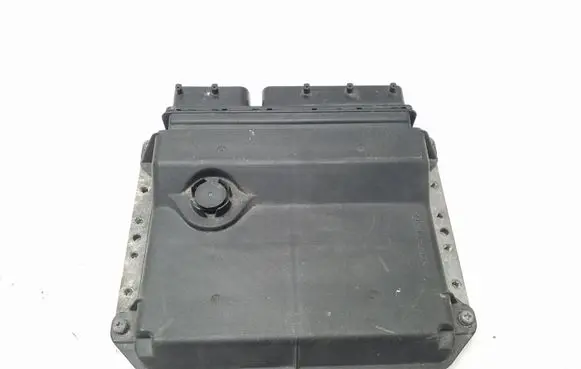 Toyota Avensis T270 Engine control unit/module MB2759001920 8966105D22