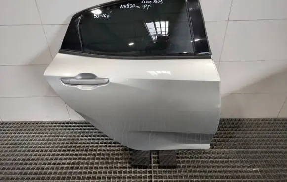 Honda Civic X Rear door