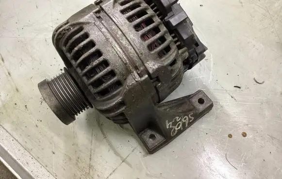 Volvo S60 Generator/alternator 8676498 0124525029