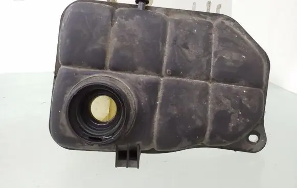 Mercedes-Benz C W203 Coolant expansion tank/reservoir 2035000049