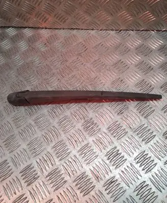 Toyota RAV 4 (XA20) Rear wiper blade 
