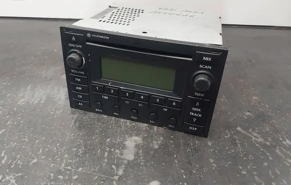 Volkswagen PASSAT B5.5 Radio/CD/DVD/GPS head unit 3B7035195A