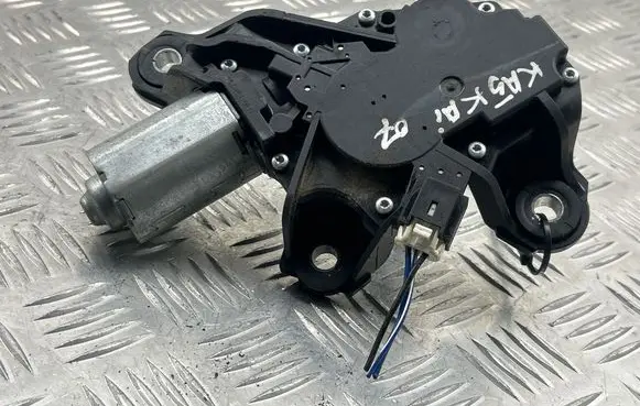 Nissan Qashqai Rear window wiper motor 0390201820