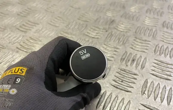 USB socket connector
