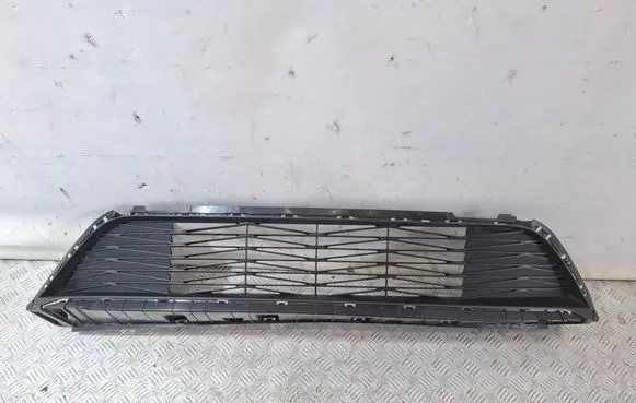 KIA Ceed Front bumper lower grill 86560J7DA0
