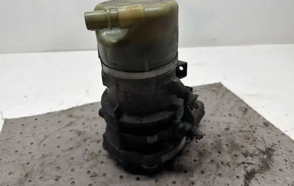 Volvo S80 Power steering pump 31360493