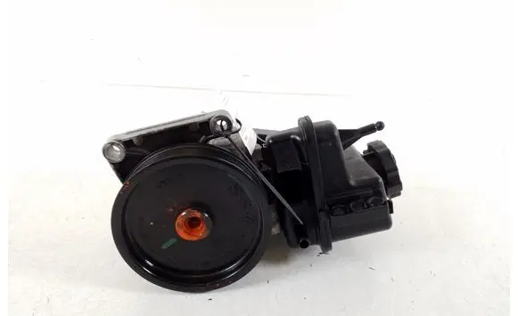 Mercedes-Benz E W212 Power steering pump A0064664701