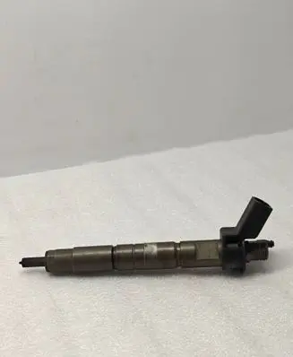 BMW 3 E92 E93 Fuel injector 7805428