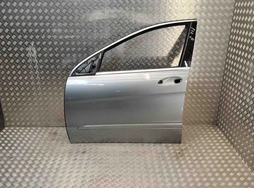 Mercedes-Benz R W251 Front door