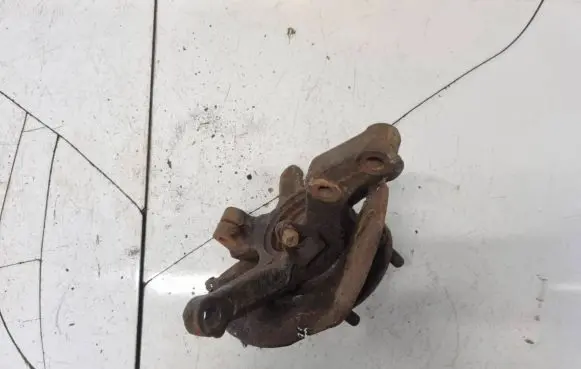 Suzuki Wagon R+ Front wheel hub gm09210349
