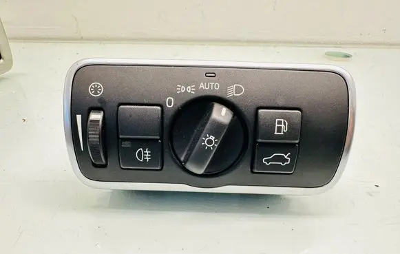 Volvo V70 Light switch 30739448 G0GMA 10096701