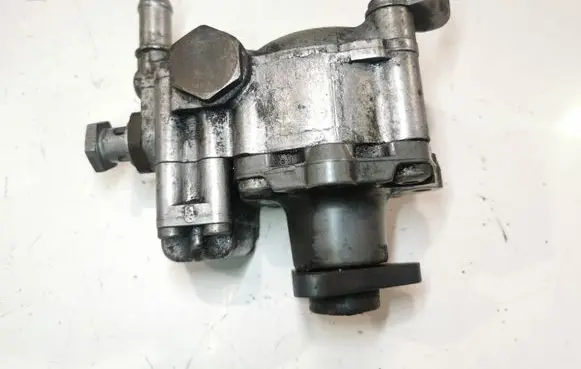 BMW 5 E60 E61 Power steering pump 678084803