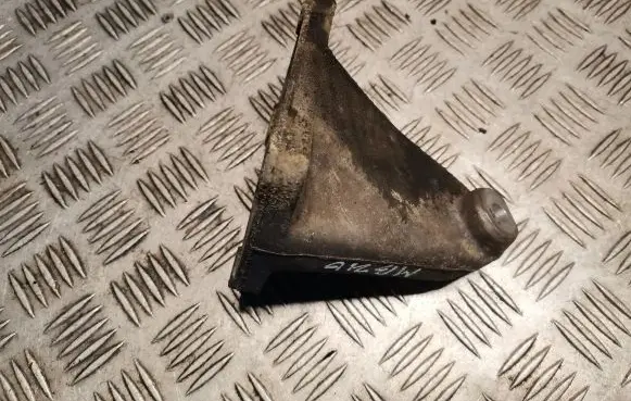 Mercedes-Benz E W210 Engine mounting bracket 6042230004