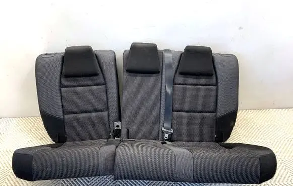 Peugeot 207 Second row seats 
