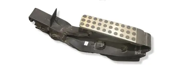 Mercedes-Benz C W203 Accelerator throttle pedal A2033000204