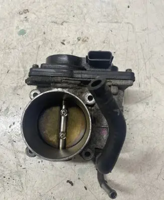 Nissan Juke I F15 Throttle valve SERA2601 0317