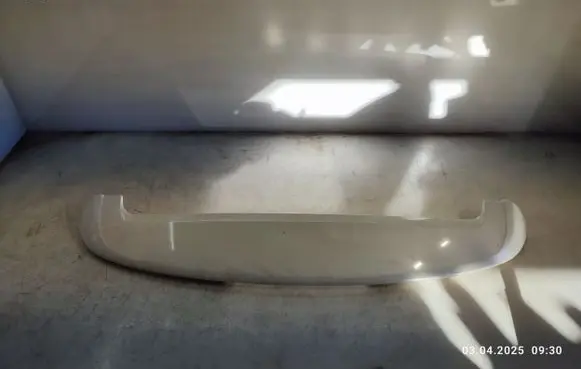 KIA Sorento Tailgate/trunk spoiler 872102P000