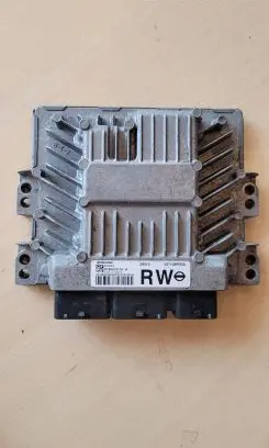 Nissan Qashqai+2 Engine control unit/module 23710BR30A S180033108A