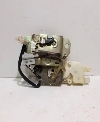 Mitsubishi Eclipse Loading door lock 05927