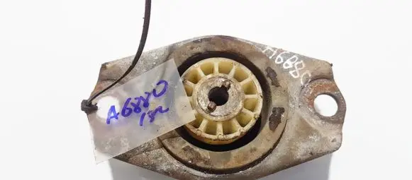 Alfa Romeo 147 Engine mount bracket