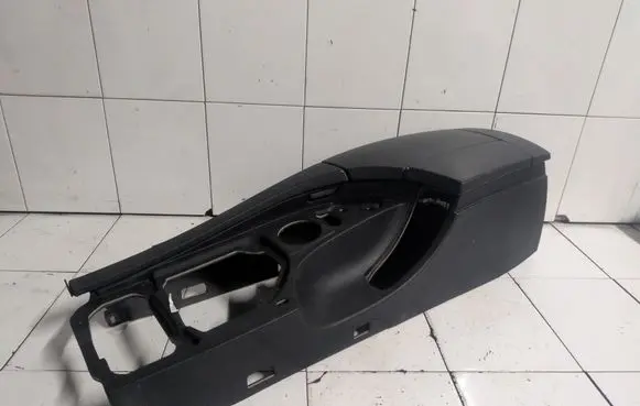 BMW 5 E60 E61 Armrest 7060013