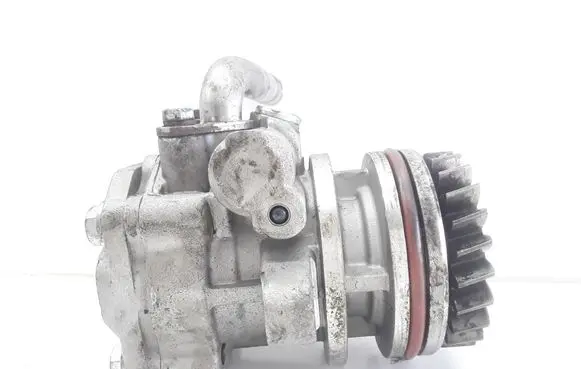 Volkswagen Transporter - Caravelle T5 Power steering pump