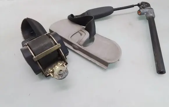 Renault Megane II Front seatbelt