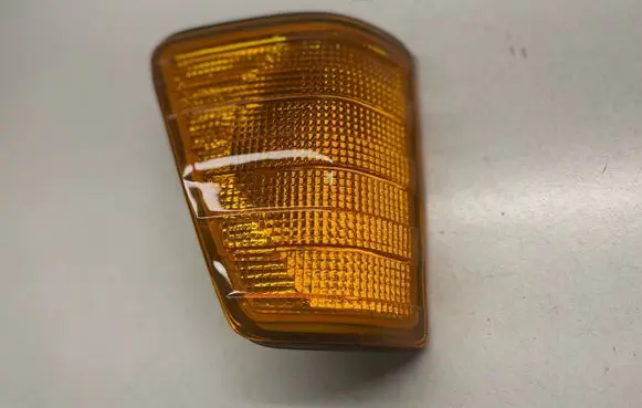 Mercedes-Benz 207 310 Front indicator light A0018226820 0018226820