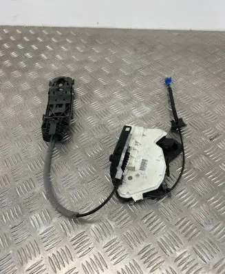 Seat Leon (5F) Rear door lock 5K4839016S