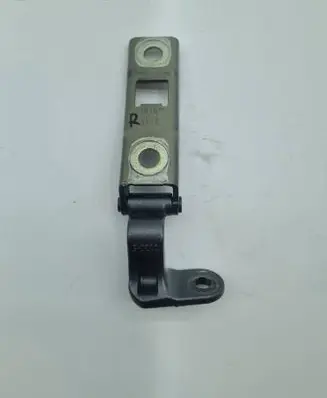 Chrysler Pacifica Tailgate/trunk/boot hinge 68229150