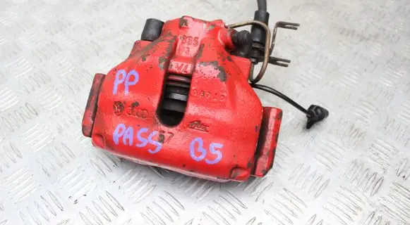 Volkswagen PASSAT B5 Front brake caliper