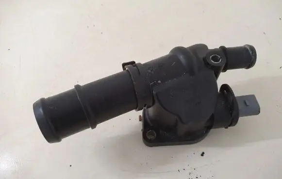 Volkswagen Caddy Thermostat/thermostat housing 03G121132B