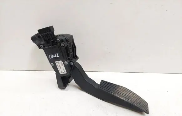 Opel Vectra C Accelerator throttle pedal 9186724 6PV00832200