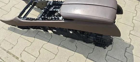 BMW X5 F15 Armrest 