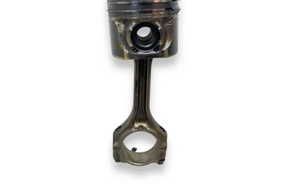 Mitsubishi ASX Piston with connecting rod 4N13