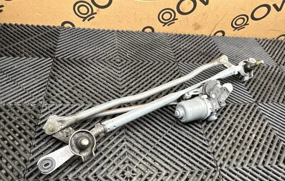 Chrysler Pacifica Front wiper linkage and motor 70113