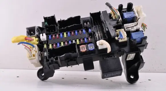 Suzuki Grand Vitara II Fuse box set 01865G18 9421