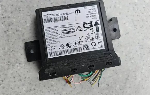 Jeep Grand Cherokee WL Engine ECU kit and lock set P68379518AF