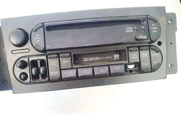 Chrysler Pacifica Radio/CD/DVD/GPS head unit P05082467AC TZAAa105307533