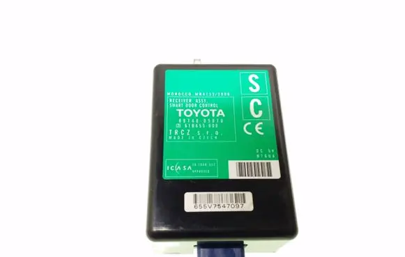 Toyota Avensis T270 Other control units/modules 8974005070 61B655000