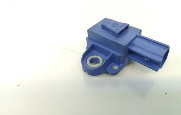 Volkswagen Golf V Airbag deployment crash/impact sensor 1K0955557A