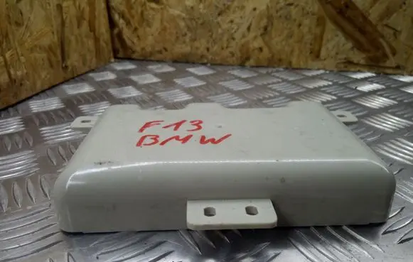 BMW 6 F12 F13 Aerial antenna amplifier 6957348