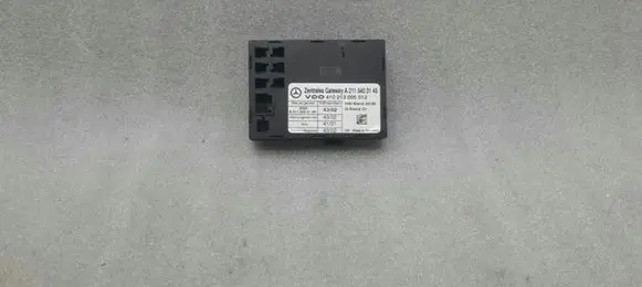 Mercedes-Benz E AMG W211 Door central lock control unit/module A2115403145