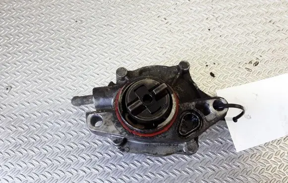 Ford Fiesta Vacuum pump 9637413980