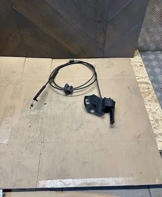 Engine bonnet/hood lock release cable