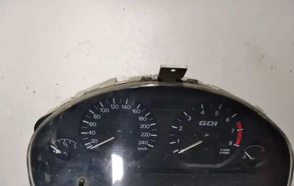 Mitsubishi Carisma Speedometer (instrument cluster) MR308415