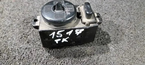 KIA Carnival Wing mirror switch