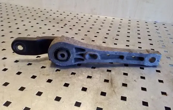 Audi TT TTS Mk2 Gearbox mounting bracket 3C0199855