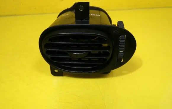 Hyundai Lantra II Dashboard side air vent grill/cover trim 974812900